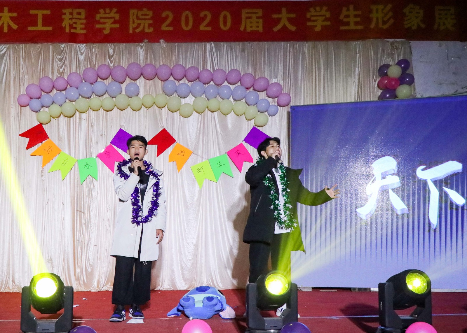 摄影记者黄楠、王玉菲 (10).jpg 摄影记者黄楠、王玉菲 (10).jpg