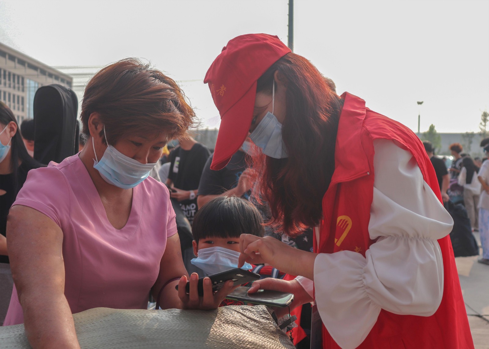 摄影记者芦龙.jpg 摄影记者芦龙.jpg