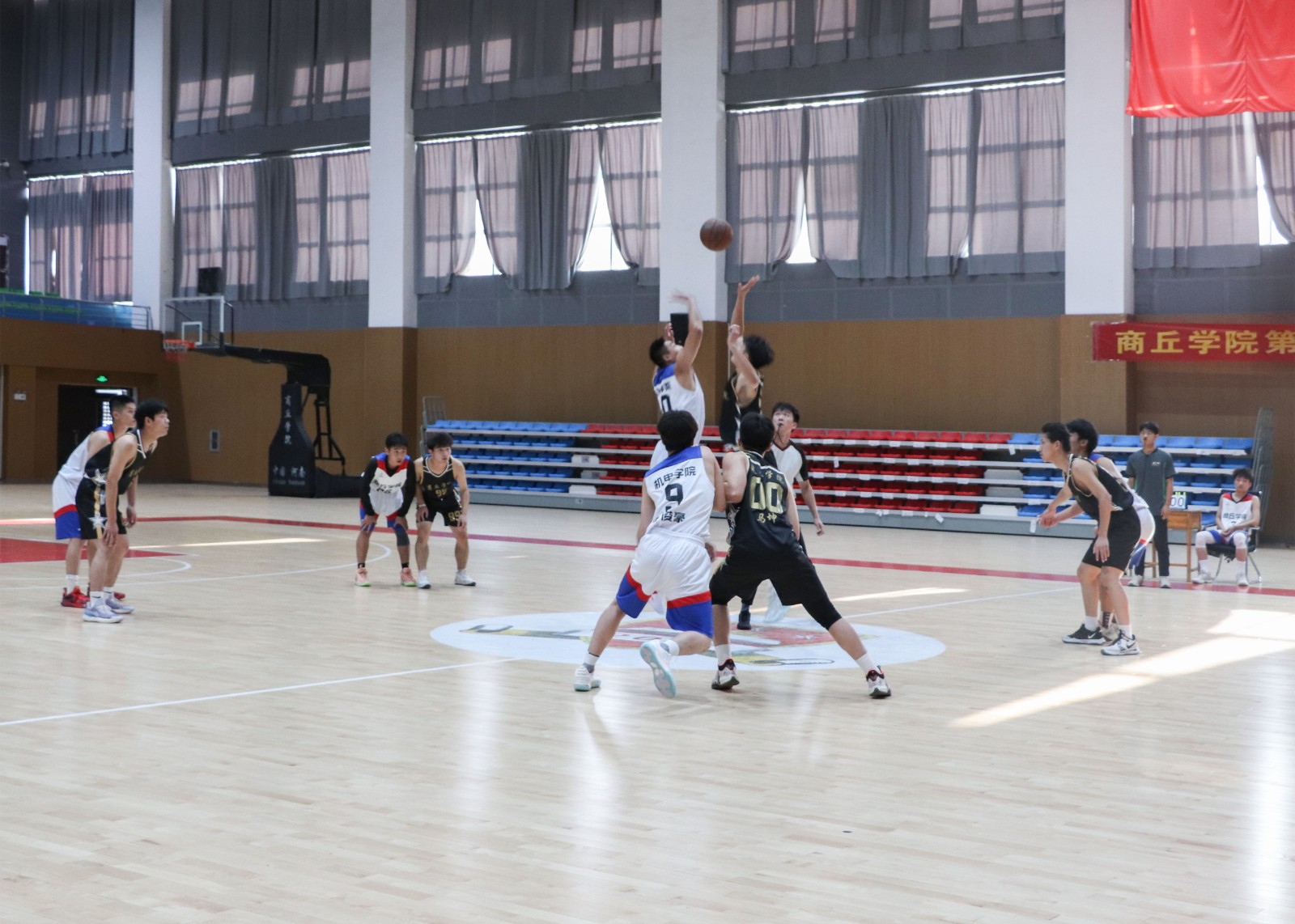 摄影记者刘守婷,李梦玉 (4).jpg 摄影记者刘守婷,李梦玉 (4).jpg