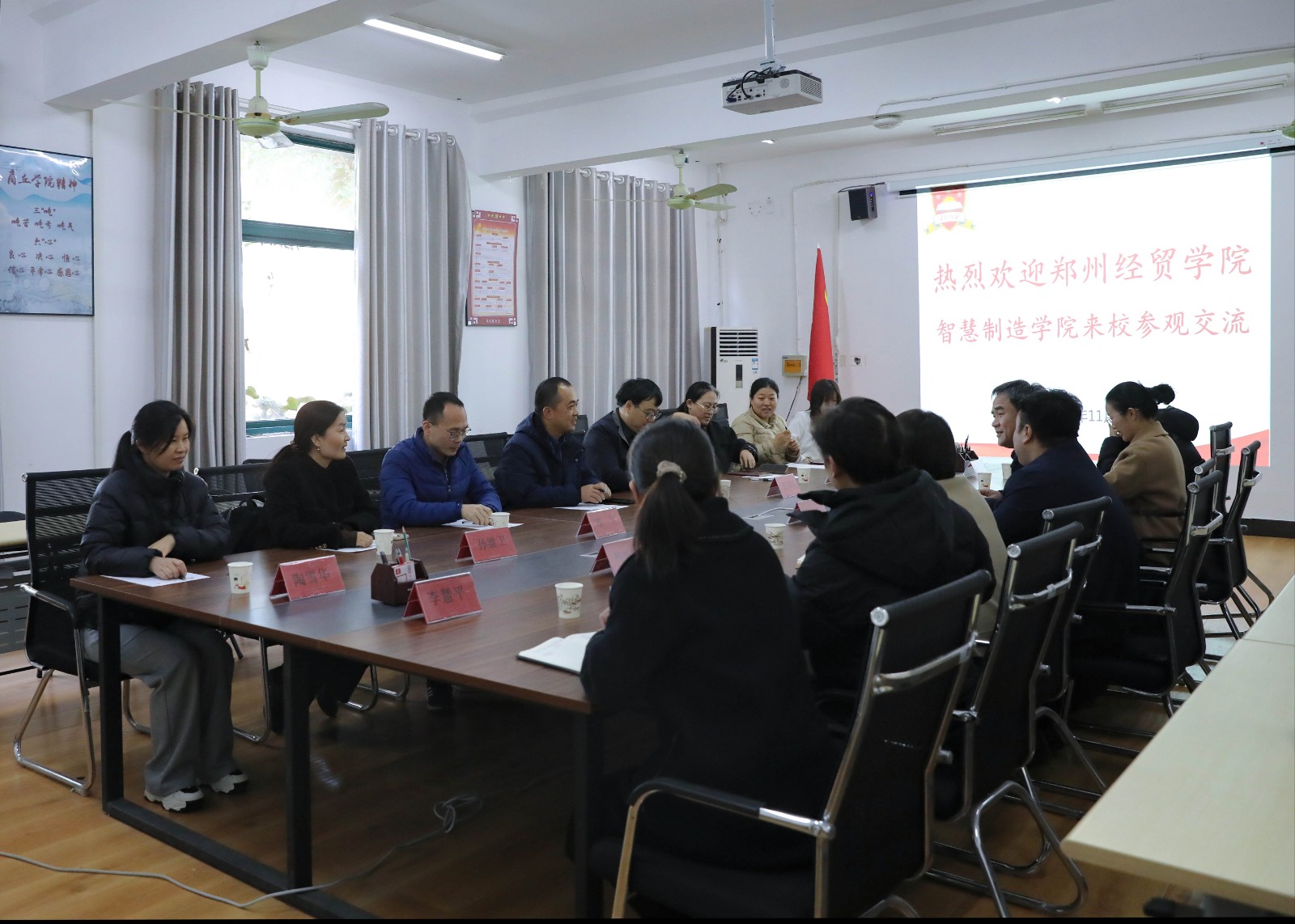 摄影记者李今墨修 (4).JPG 摄影记者李今墨修 (4).JPG