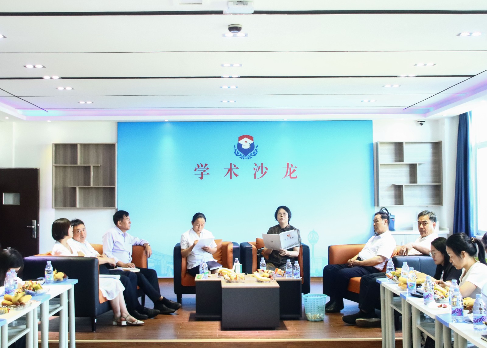 摄影记者原洪帅 杨晓威 (3).jpg 摄影记者原洪帅 杨晓威 (3).jpg