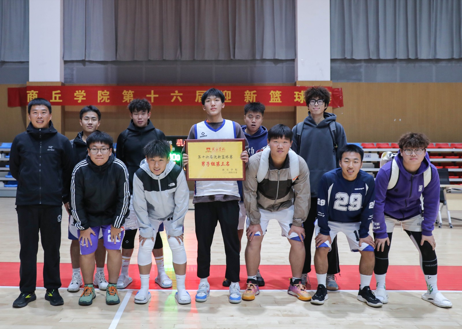 摄影记者汪玲珑修 (16).jpg 摄影记者汪玲珑修 (16).jpg