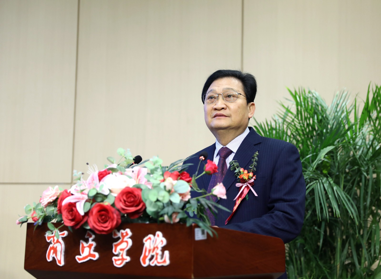 DU3A4037.JPG DU3A4037.JPG