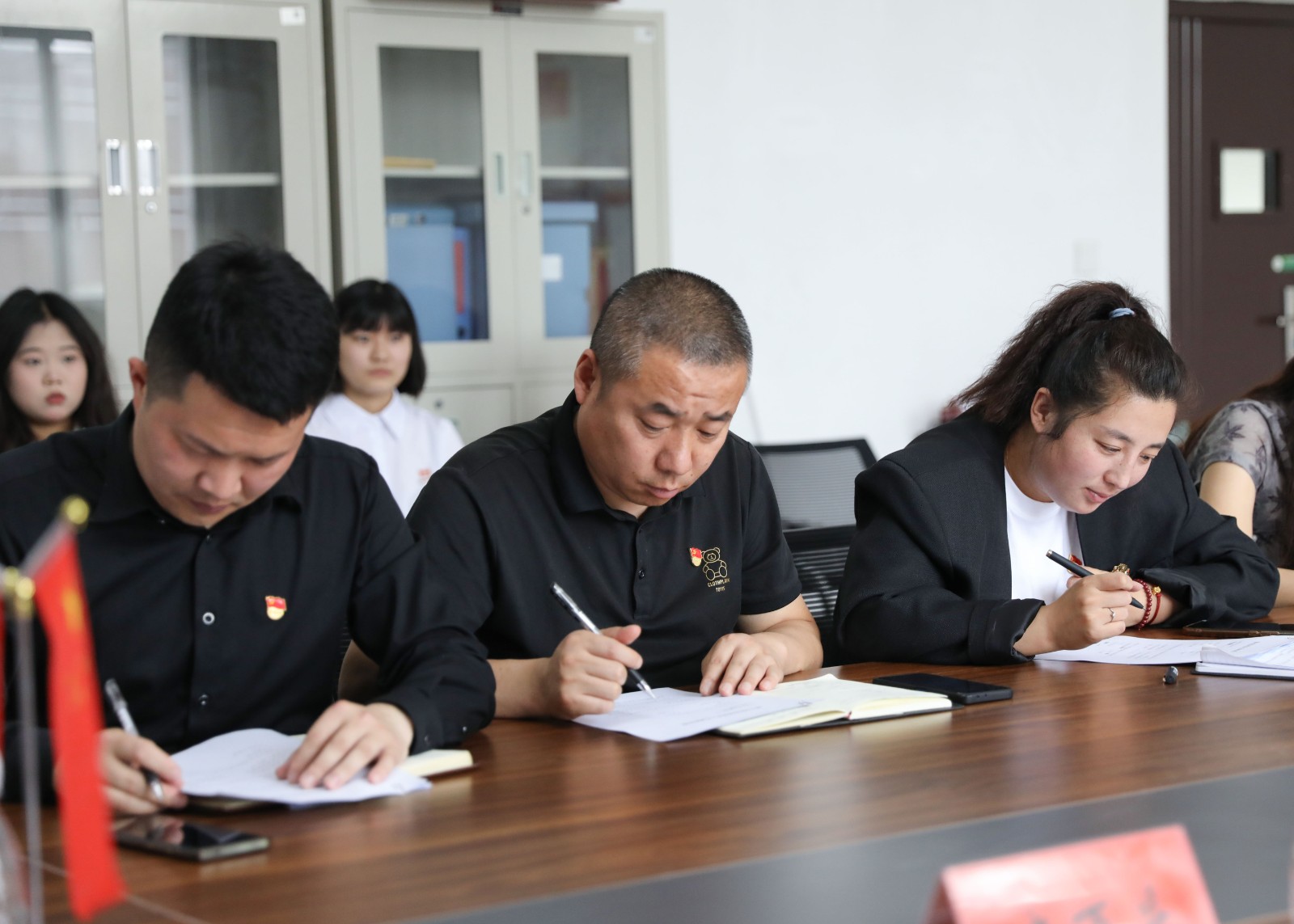 摄影记者刘果17.jpg 摄影记者刘果17.jpg