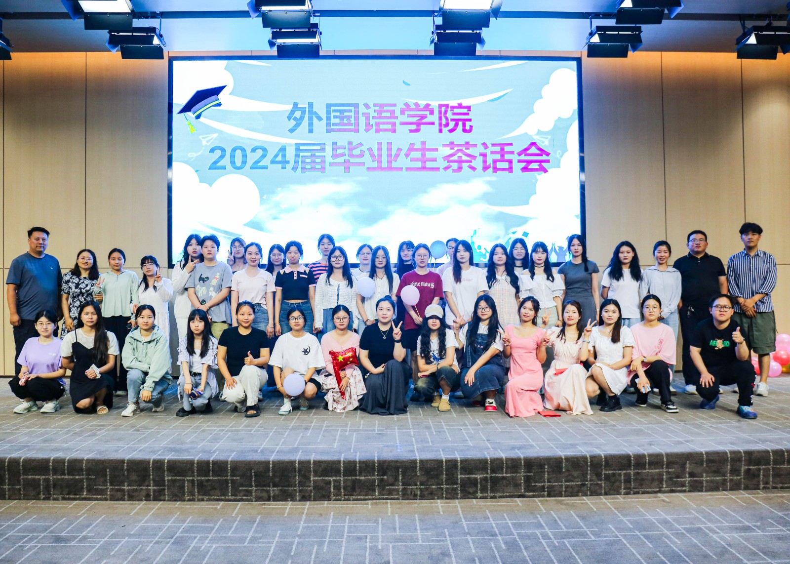 摄影记者王非凡 高自豪修3.jpg 摄影记者王非凡 高自豪修3.jpg