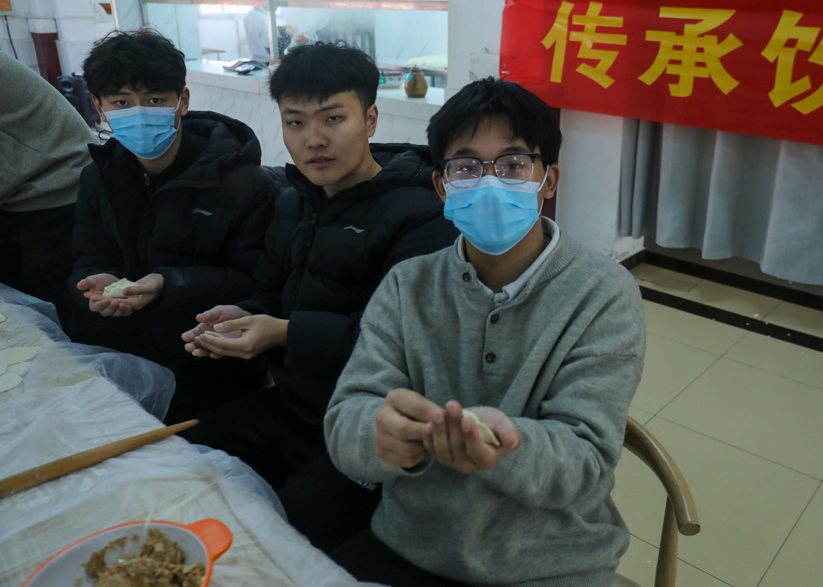 李灿灿16.jpg 李灿灿16.jpg