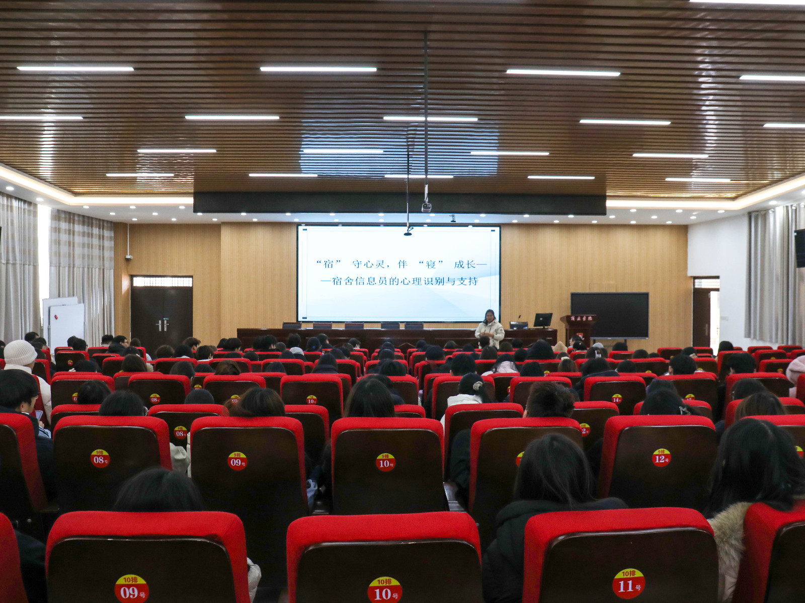 e2f3e0a19fc0c49b4e27f6fa2a144df5.jpg