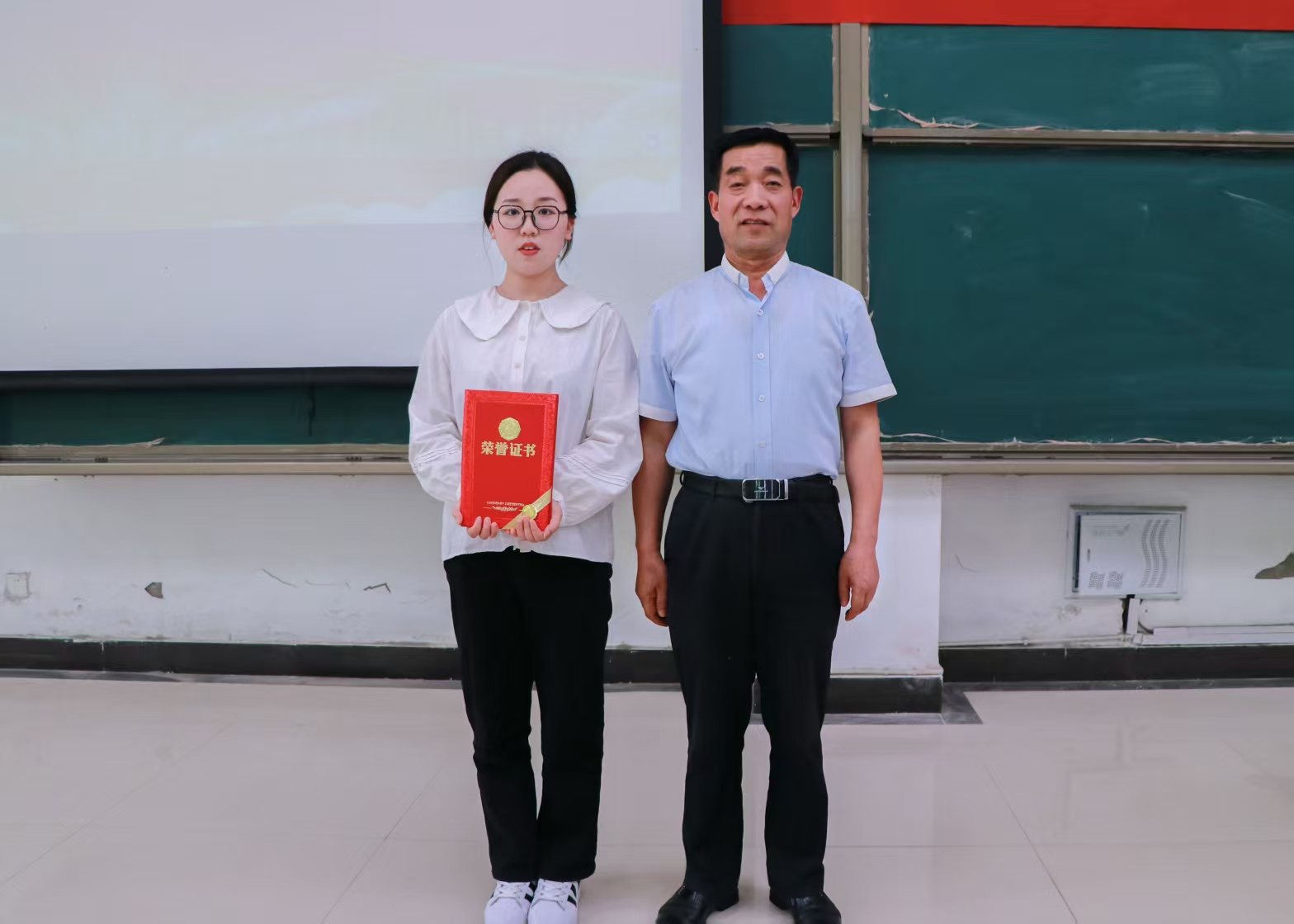 waiguoyu-4.png waiguoyu-4.png