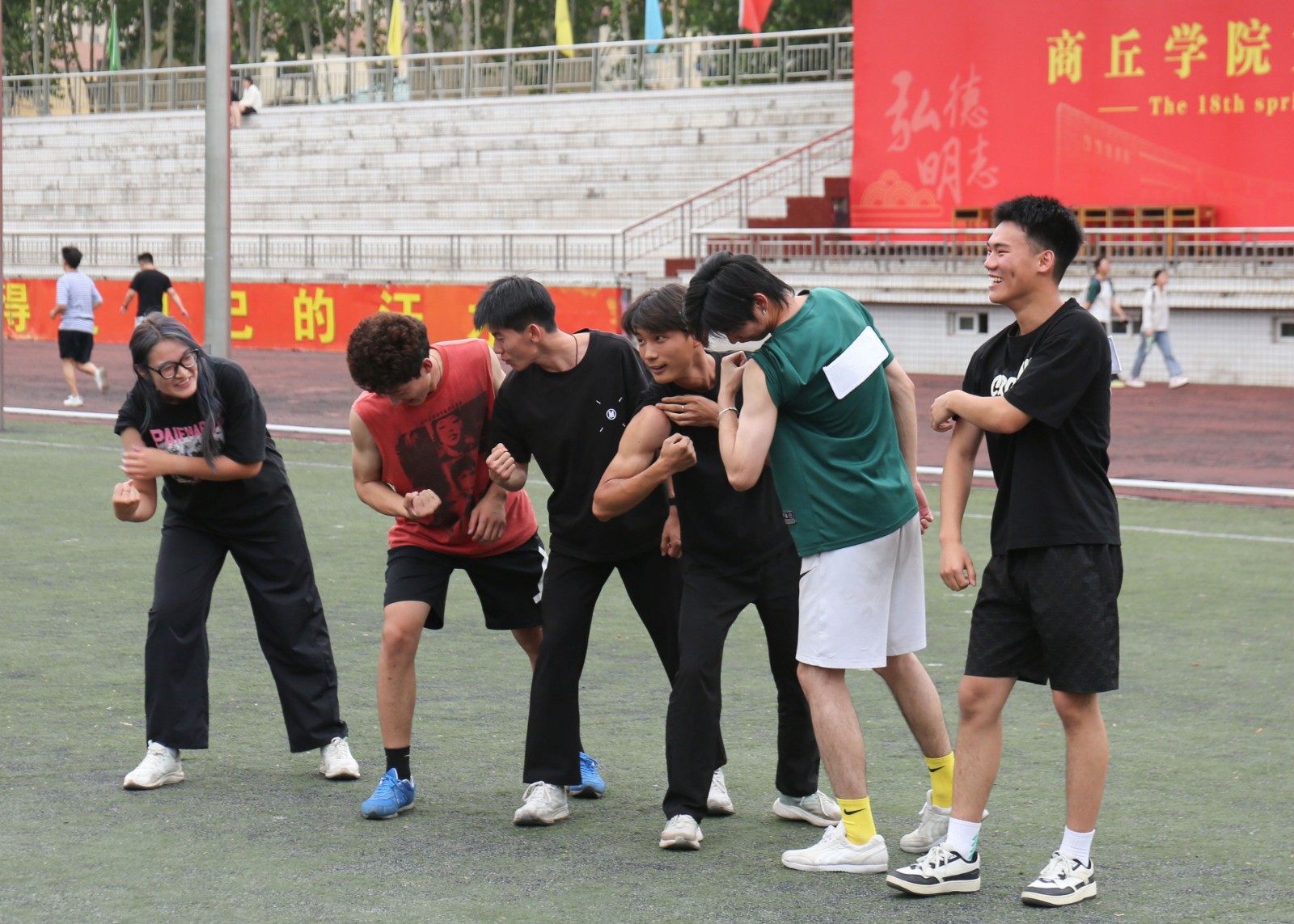 摄影记者蔺勇泰修 (11).jpg 摄影记者蔺勇泰修 (11).jpg