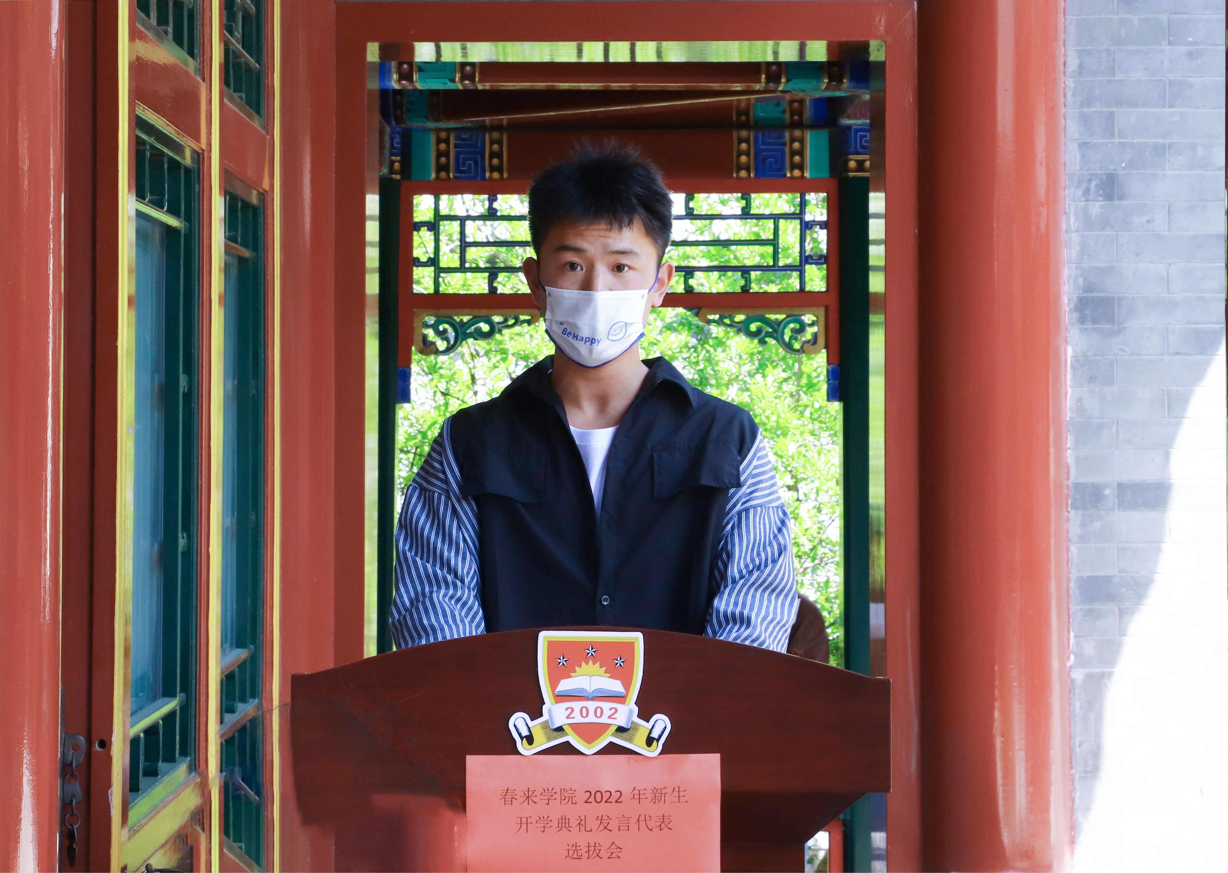 摄影记者刘贺鹏 2.jpg 摄影记者刘贺鹏 2.jpg