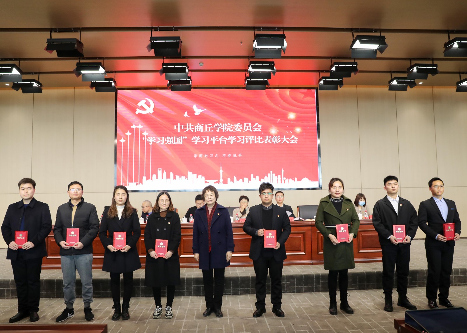 摄影记者于慧(7).jpg 摄影记者于慧(7).jpg