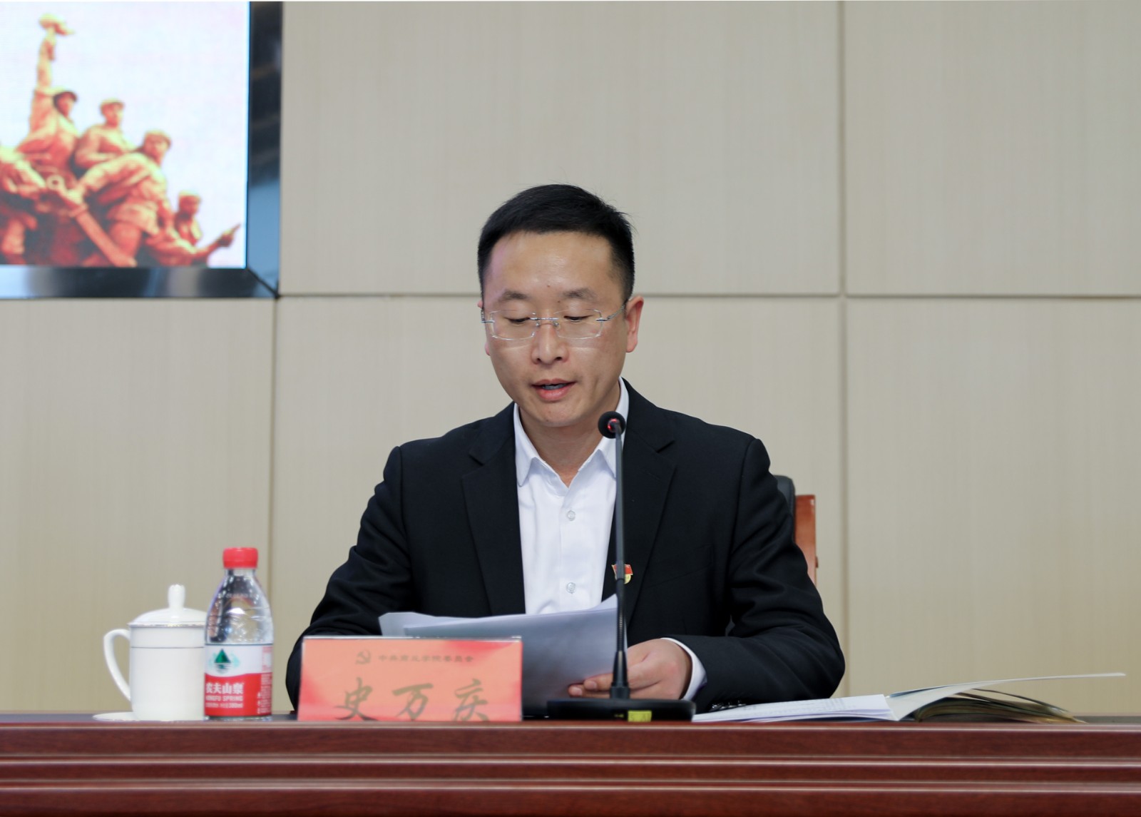 2.jpg 2.jpg