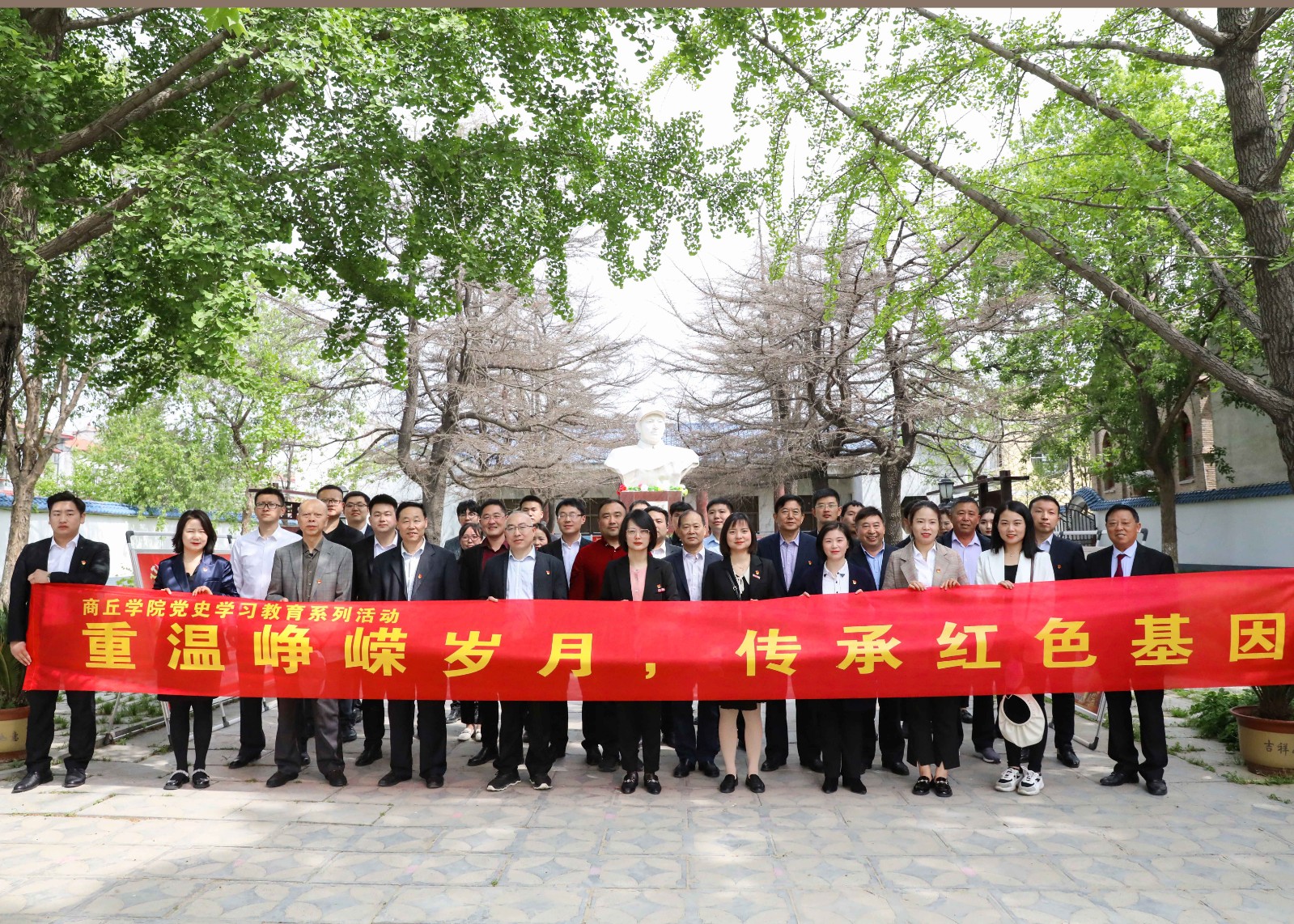 摄影记者朱国强(14).jpg 摄影记者朱国强(14).jpg