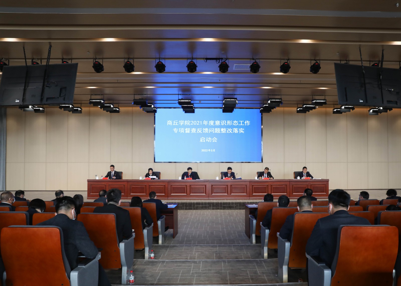 摄影记者刘晓戈5.jpg 摄影记者刘晓戈5.jpg