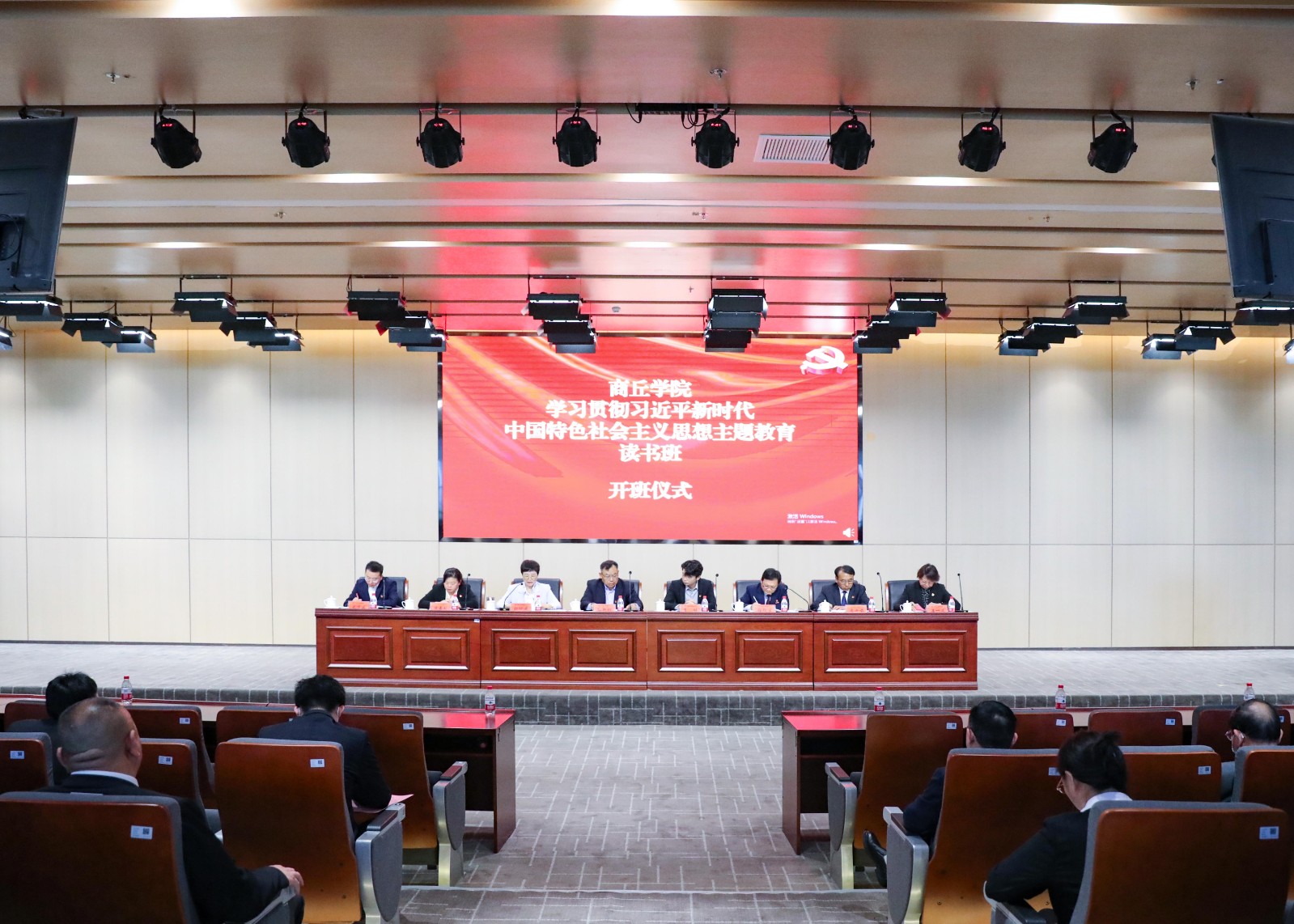 摄影记者鲁悦(5).jpg 摄影记者鲁悦(5).jpg