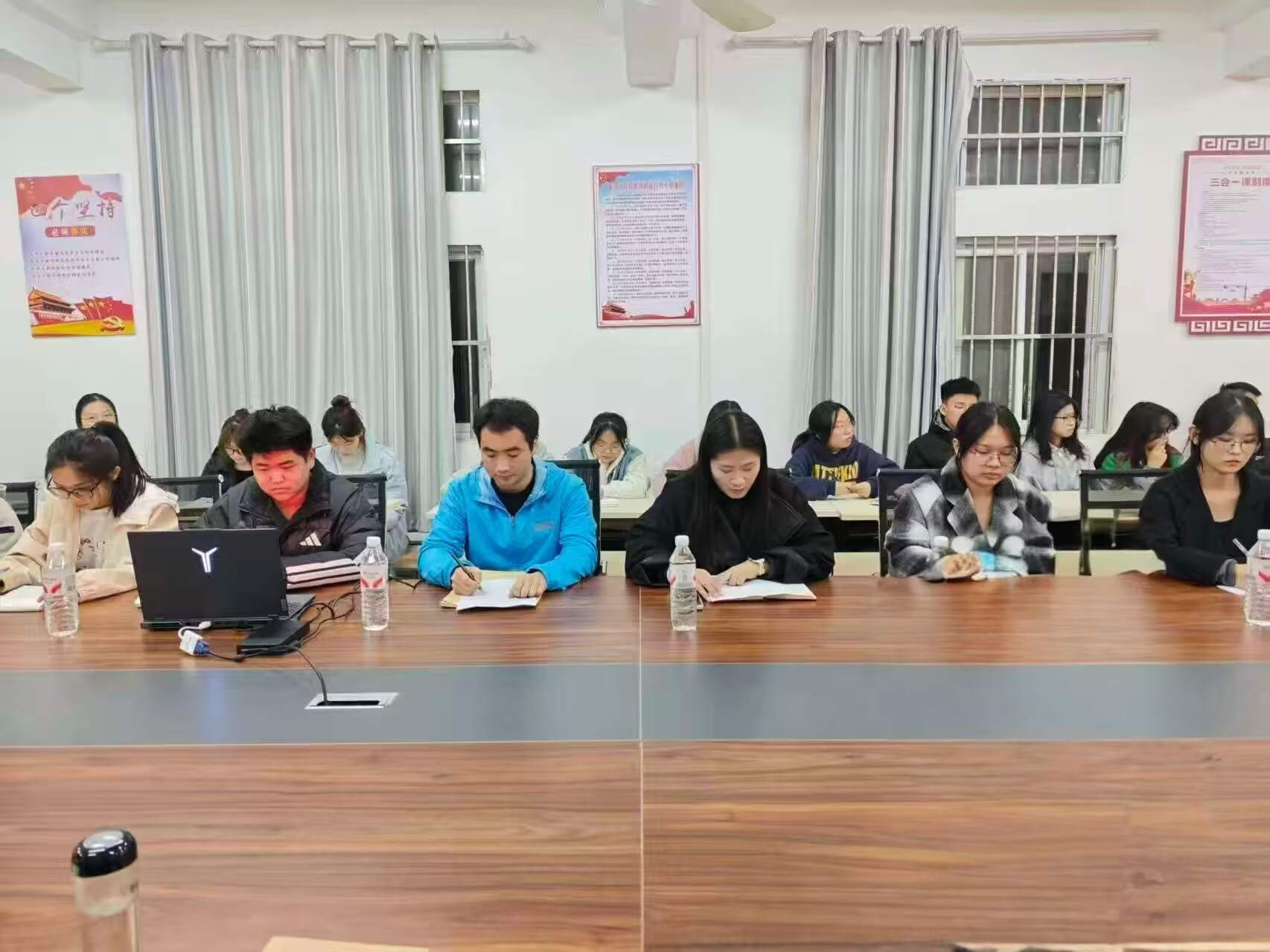 22.jpg 22.jpg
