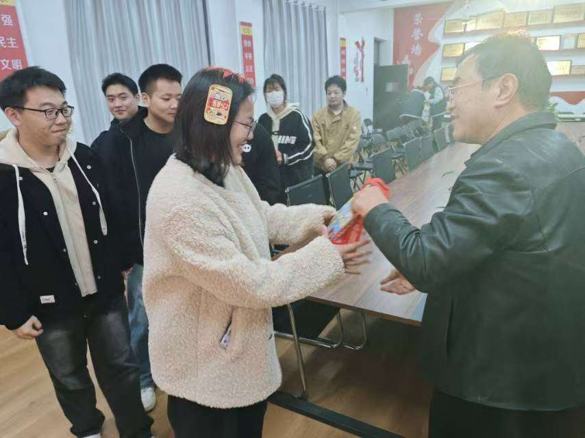 2.jpg 2.jpg