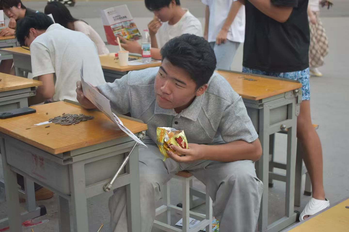 2.jpg 2.jpg