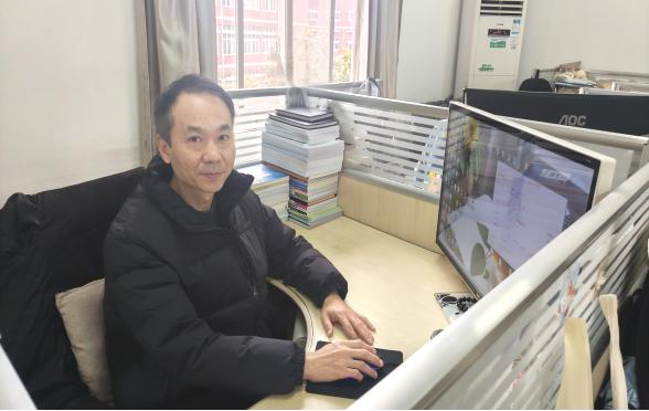 陈治伯.png 陈治伯.png