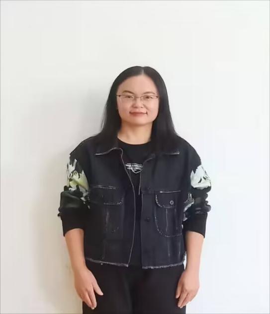 英语教研室+何倩教授