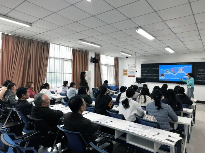2026.4.10看球网体育直播党委书记王勇军深入教学一线随堂听课1.jpg 2026.4.10看球网体育直播党委书记王勇军深入教学一线随堂听课1.jpg