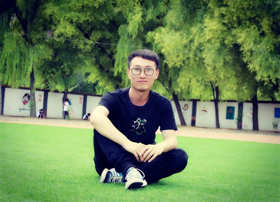 C:UsersAdministratorDesktop新建文件夹“河南省高校毕业生基层就业卓越奖”推荐人员 看球网体育直播 闫旭东生活照 看球网体育直播  闫旭东.jpg